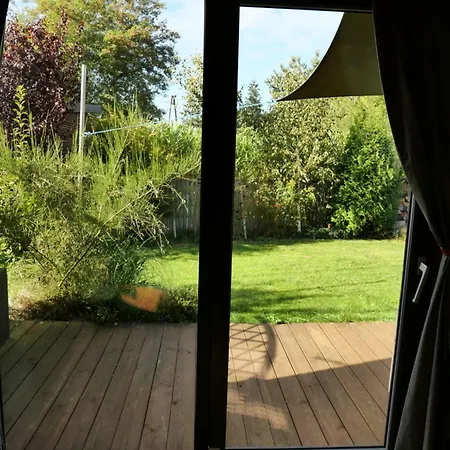 Dom Na Rozlewiskach נובה וארפנו