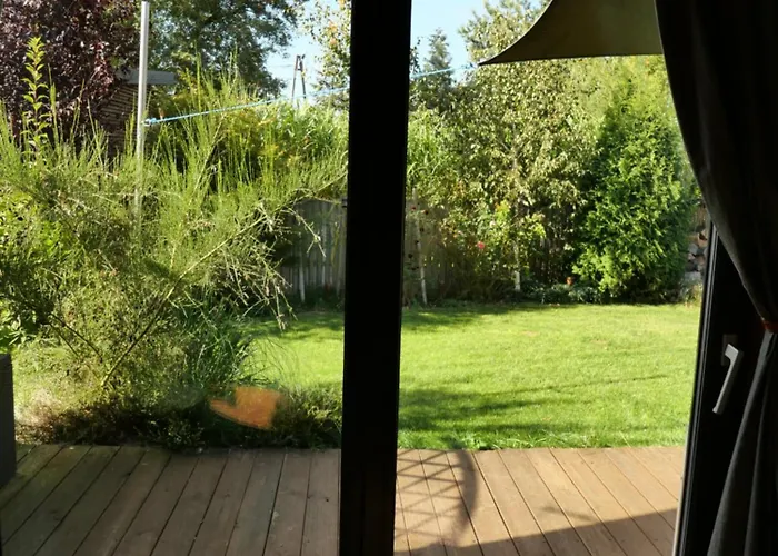 Dom Na Rozlewiskach נובה וארפנו